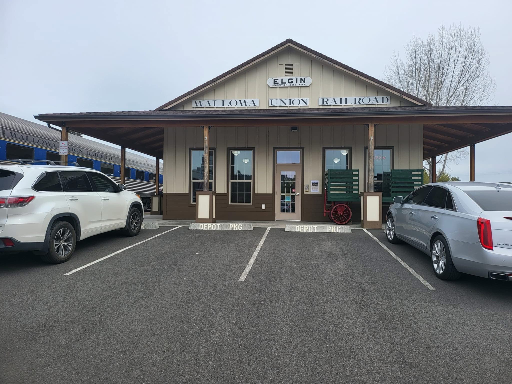 Ride the Eagle Cap Express for Father’s Day Weekend Train Robberies!